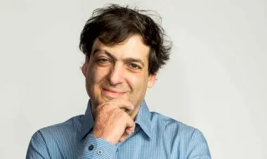 Acumen Presents: Dan Ariely on Changing Customer Behavior