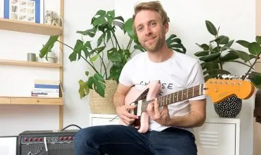 Fingerstyle Guitar Lessons - Beginner Fingerpicking
